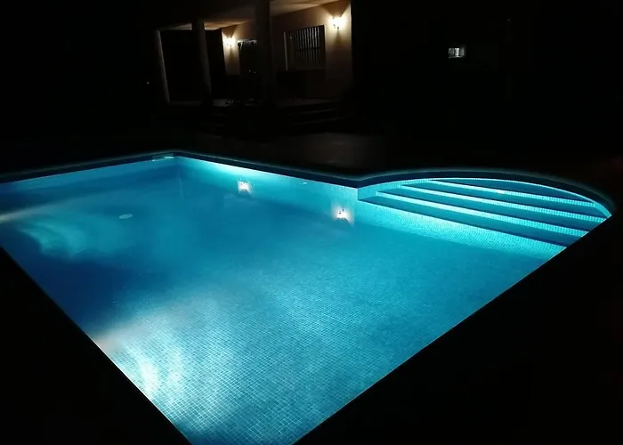 Exclusive Virginia Lloret *